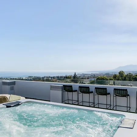 Duplex Penthouse Rooftop Jacuzzi Terrace Views Hotel