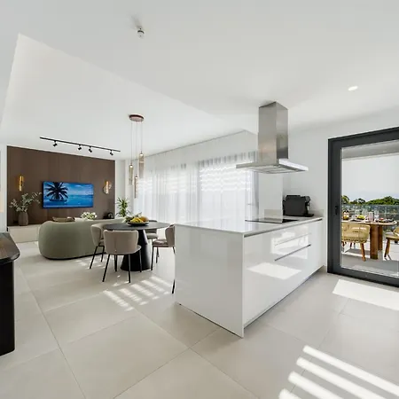 Hotel Duplex Penthouse Rooftop Jacuzzi Terrace Views