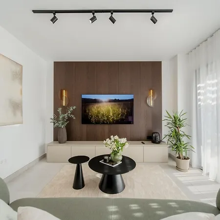 Hotel Duplex Penthouse Rooftop Jacuzzi Terrace Views Marbella