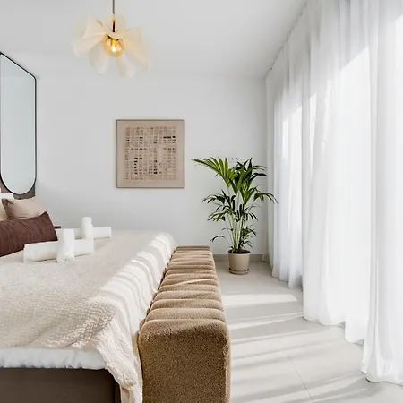 Hotel Duplex Penthouse Rooftop Jacuzzi Terrace Views Marbella