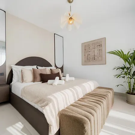 Hotel Duplex Penthouse Rooftop Jacuzzi Terrace Views Marbella