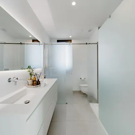 Duplex Penthouse Rooftop Jacuzzi Terrace Views *