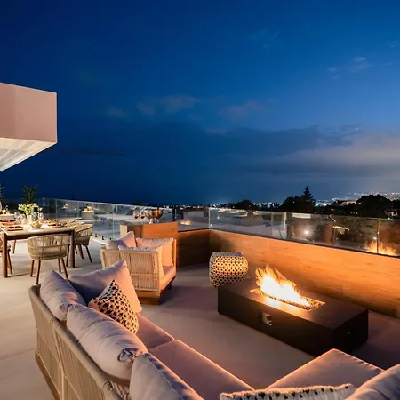 Duplex Penthouse Rooftop Jacuzzi Terrace Views Hotel
