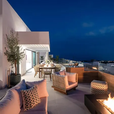 Duplex Penthouse Rooftop Jacuzzi Terrace Views Hotel
