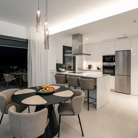 Hotel Duplex Penthouse Rooftop Jacuzzi Terrace Views *