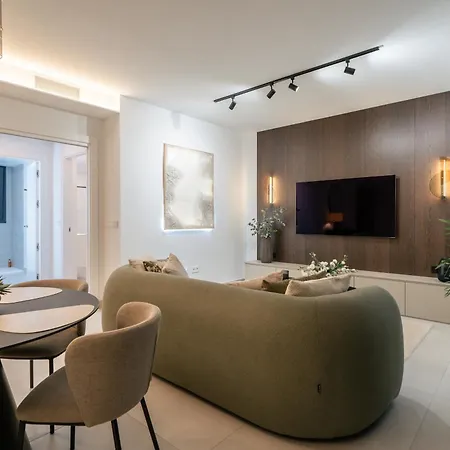 Duplex Penthouse Rooftop Jacuzzi Terrace Views *