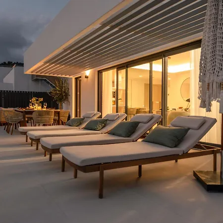 Duplex Penthouse Rooftop Jacuzzi Terrace Views Hotel Marbella