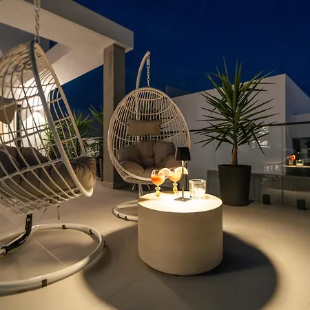 Duplex Penthouse Rooftop Jacuzzi Terrace Views Hotel *