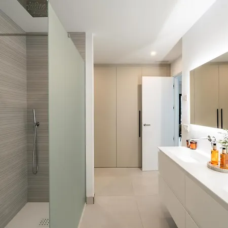 Hotel Duplex Penthouse Rooftop Jacuzzi Terrace Views *